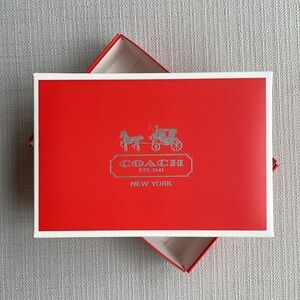 Coach holiday red authentic gift box with tissue papers